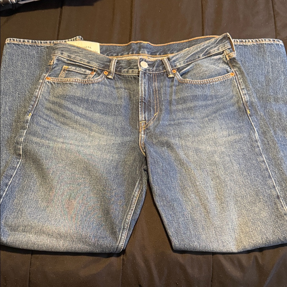 H&M Relaxed Fit Blue Jeans